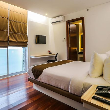 Alimar Hotel Malang Exterior photo